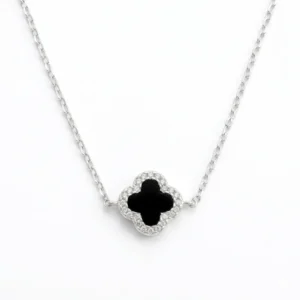 Pulseira Trevo Preto Cravejado